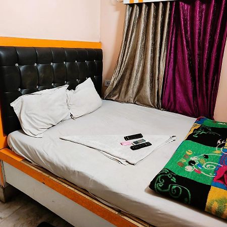 Staymaker Tirupati Guest House Колката Екстер'єр фото