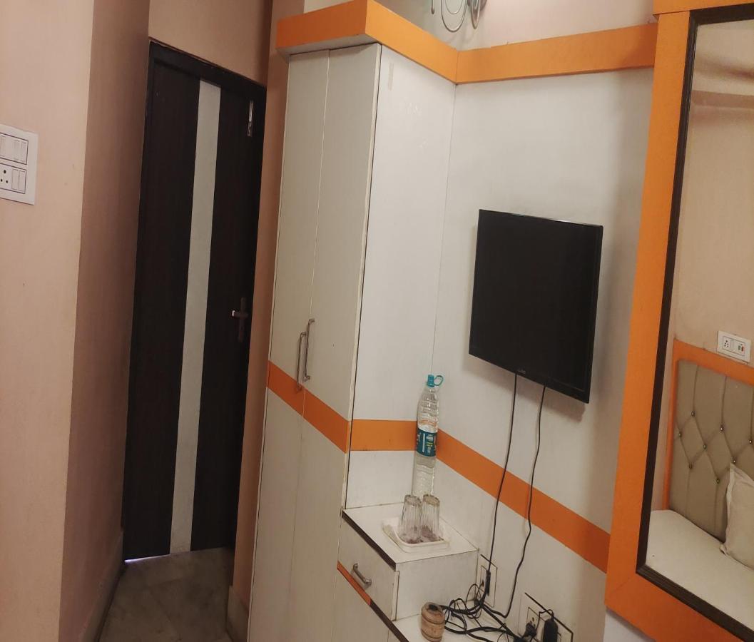 Staymaker Tirupati Guest House Колката Екстер'єр фото